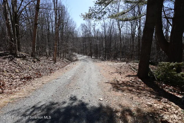 $379,999 | 275 Old East End Boulevard, Wilkes Barre, PA 18702