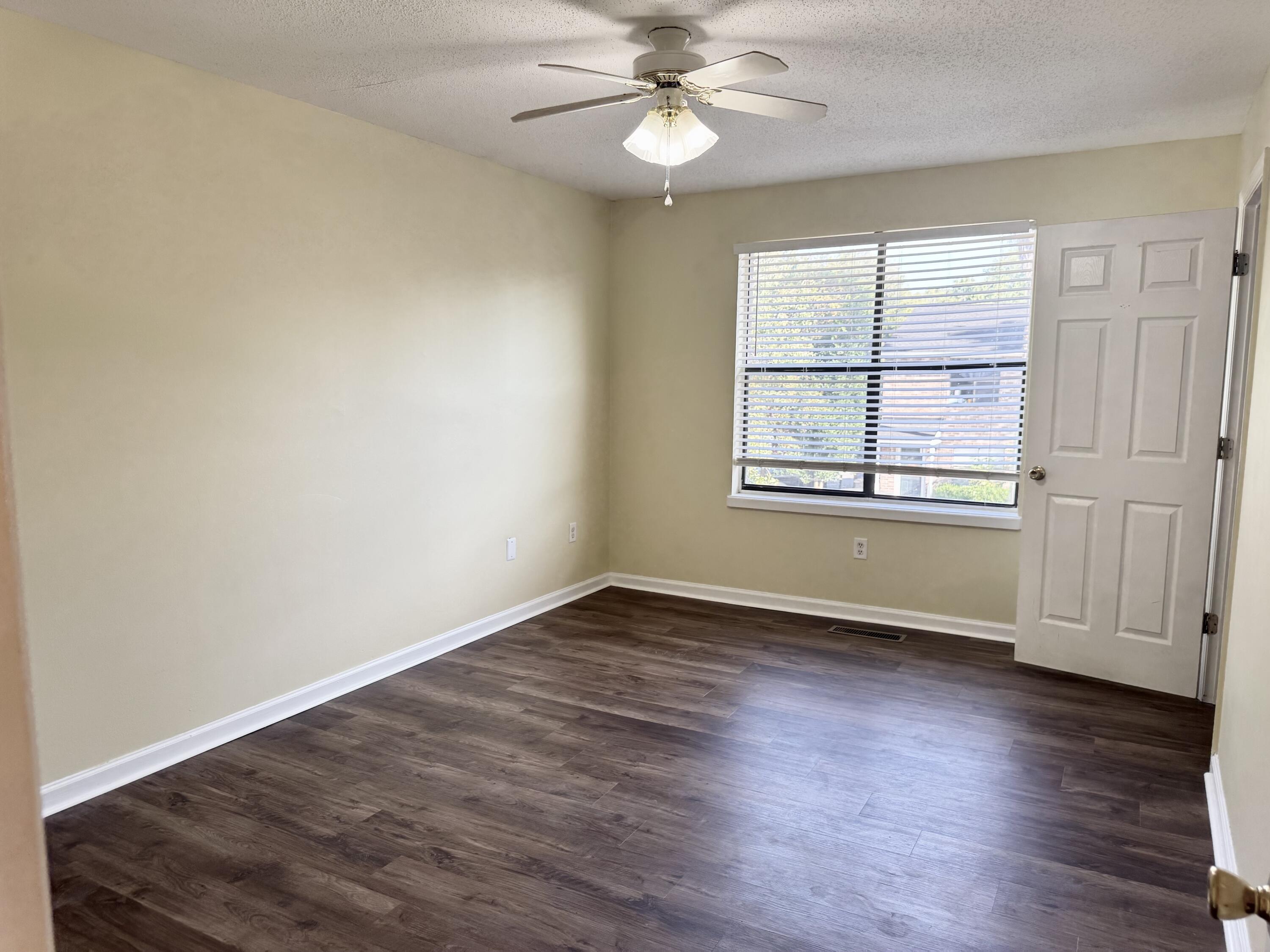 1910 Tropicana Road, Unit 9E North Charleston, SC 29406 - Photo 10 of 15 IMG_4868