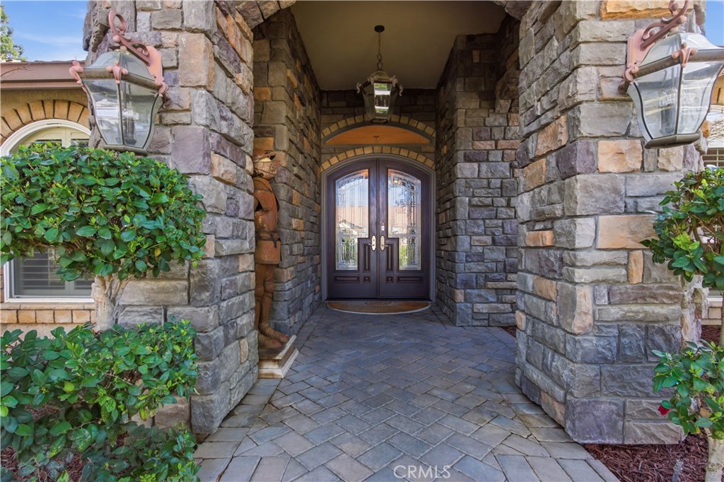 2144 King Arthur Court Merced, CA 95340 - Photo 5 of 66