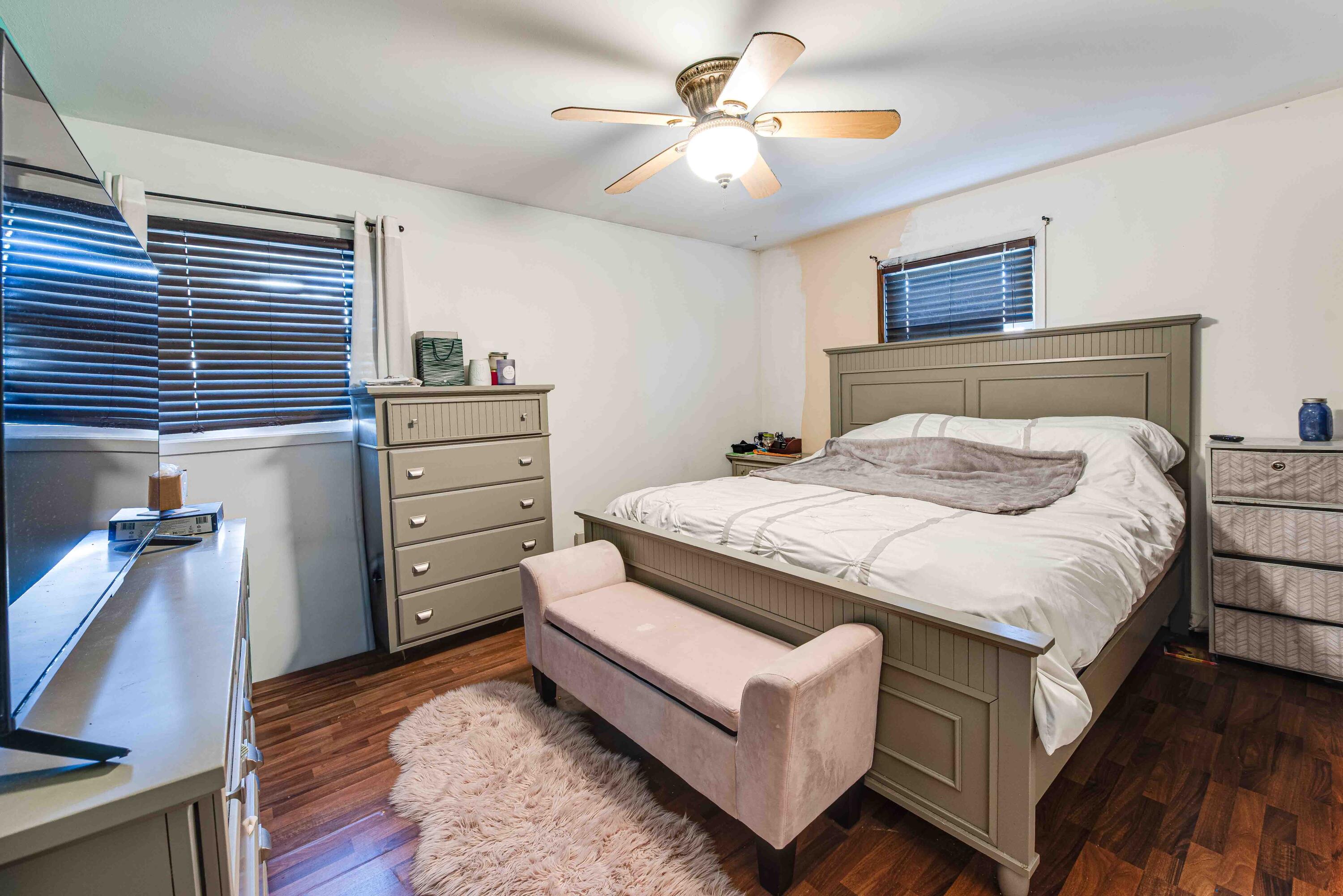 6721 59th Avenue Kenosha, WI 53142 - Photo 12 of 19 Primary Bedroom