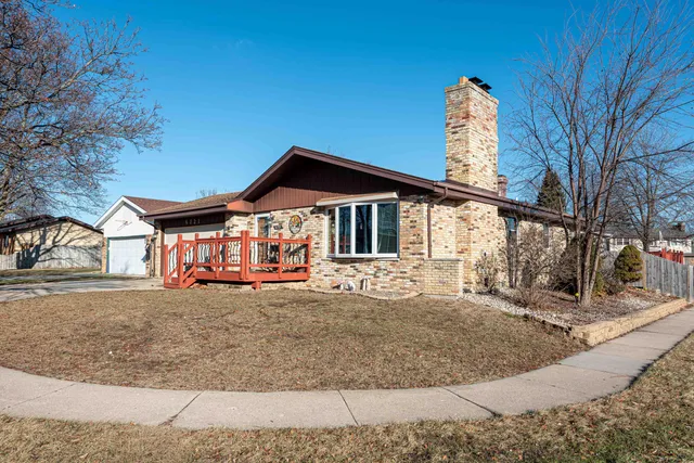 $405,000 | 6721 59th Avenue, Kenosha, WI 53142