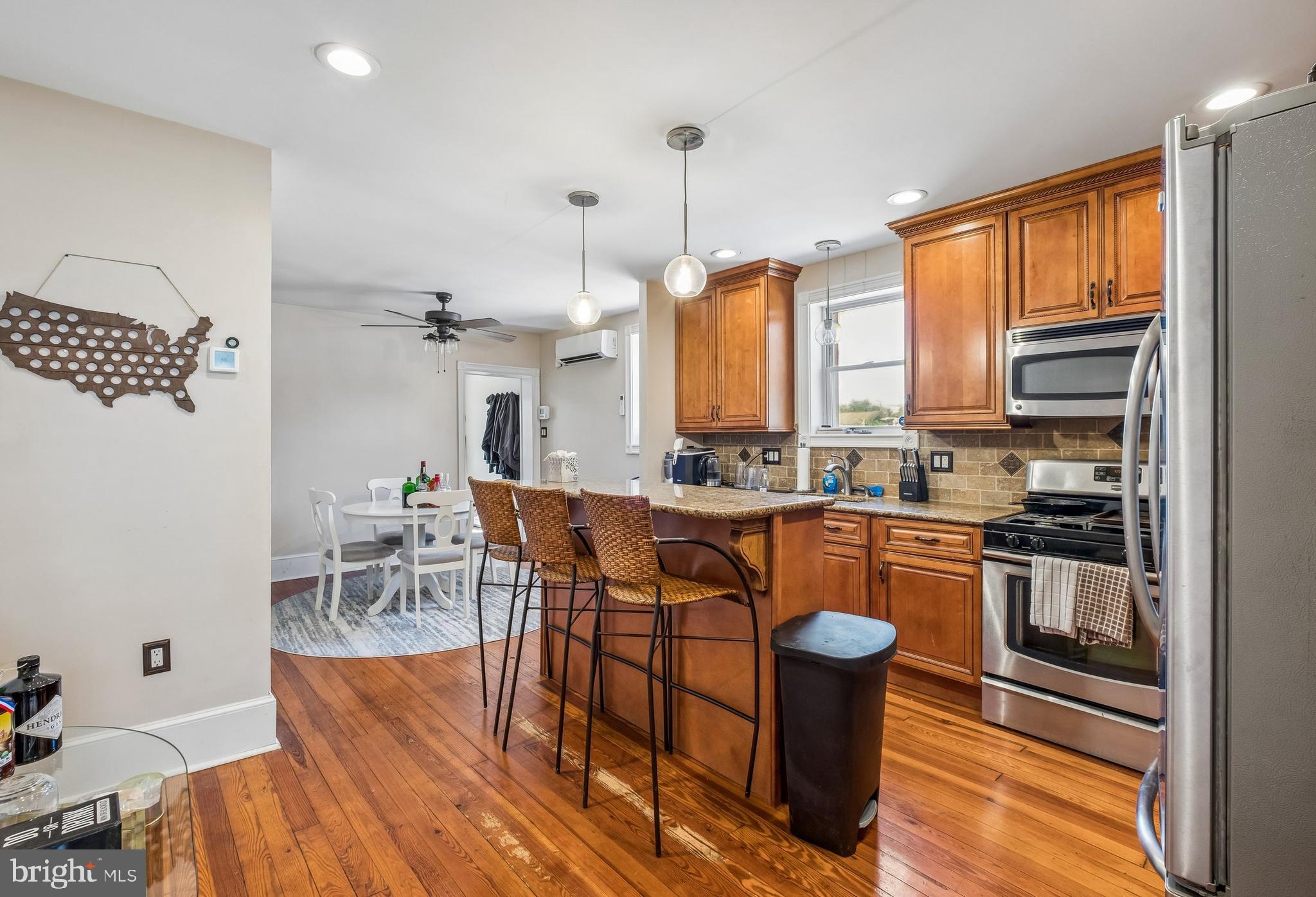 357 Lemonte Street Philadelphia, PA 19128 - Photo 4 of 26