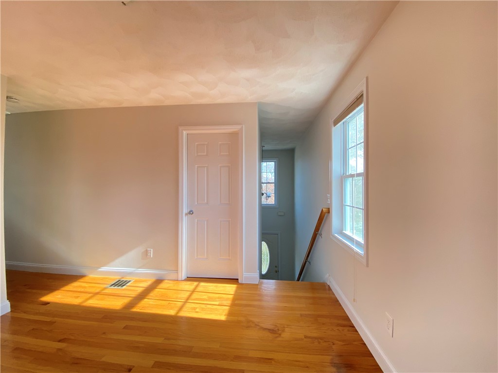 4 Fieldstone Way Westerly, RI 02891 - Photo 20 of 27