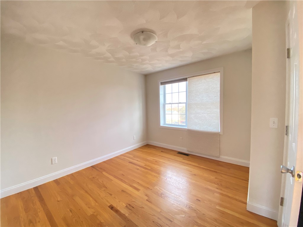 4 Fieldstone Way Westerly, RI 02891 - Photo 23 of 27