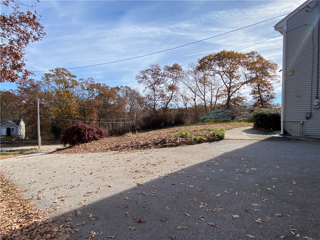 4 Fieldstone Way Westerly, RI 02891 - Photo 5 of 27