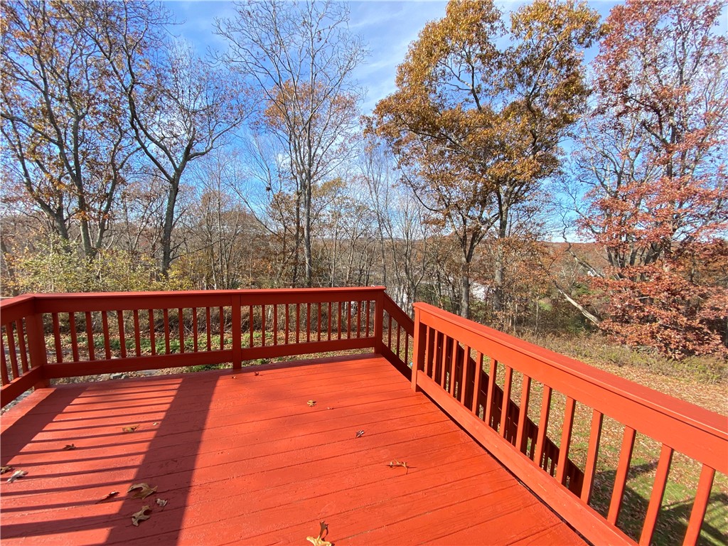 4 Fieldstone Way Westerly, RI 02891 - Photo 7 of 27
