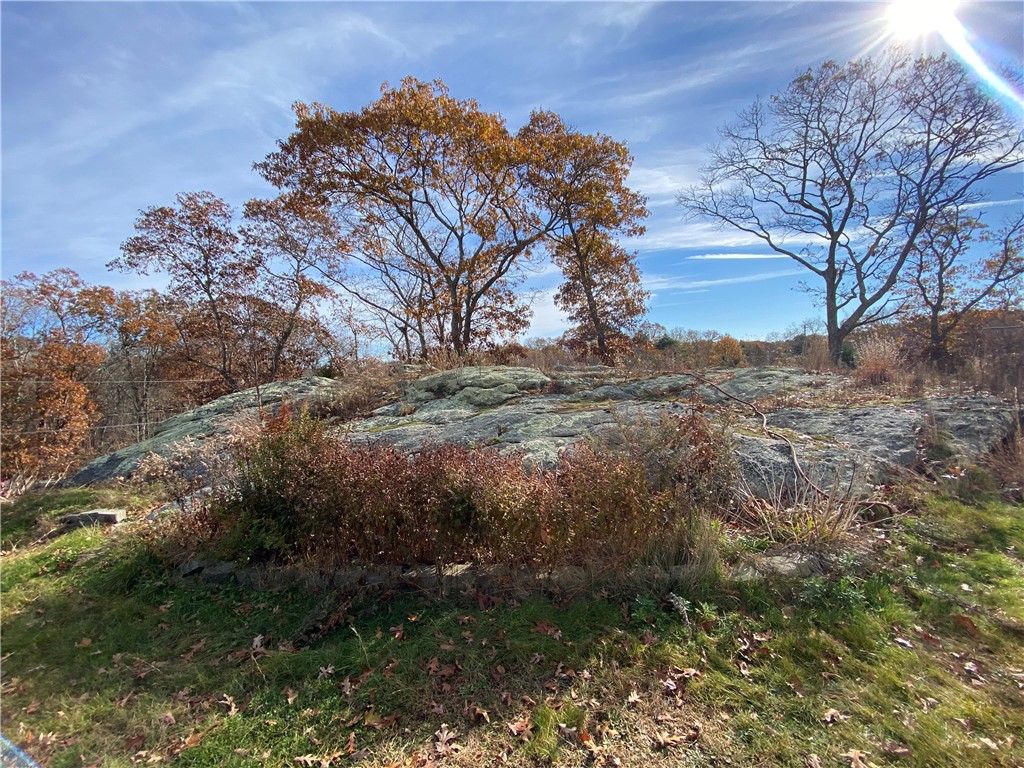4 Fieldstone Way Westerly, RI 02891 - Photo 9 of 27