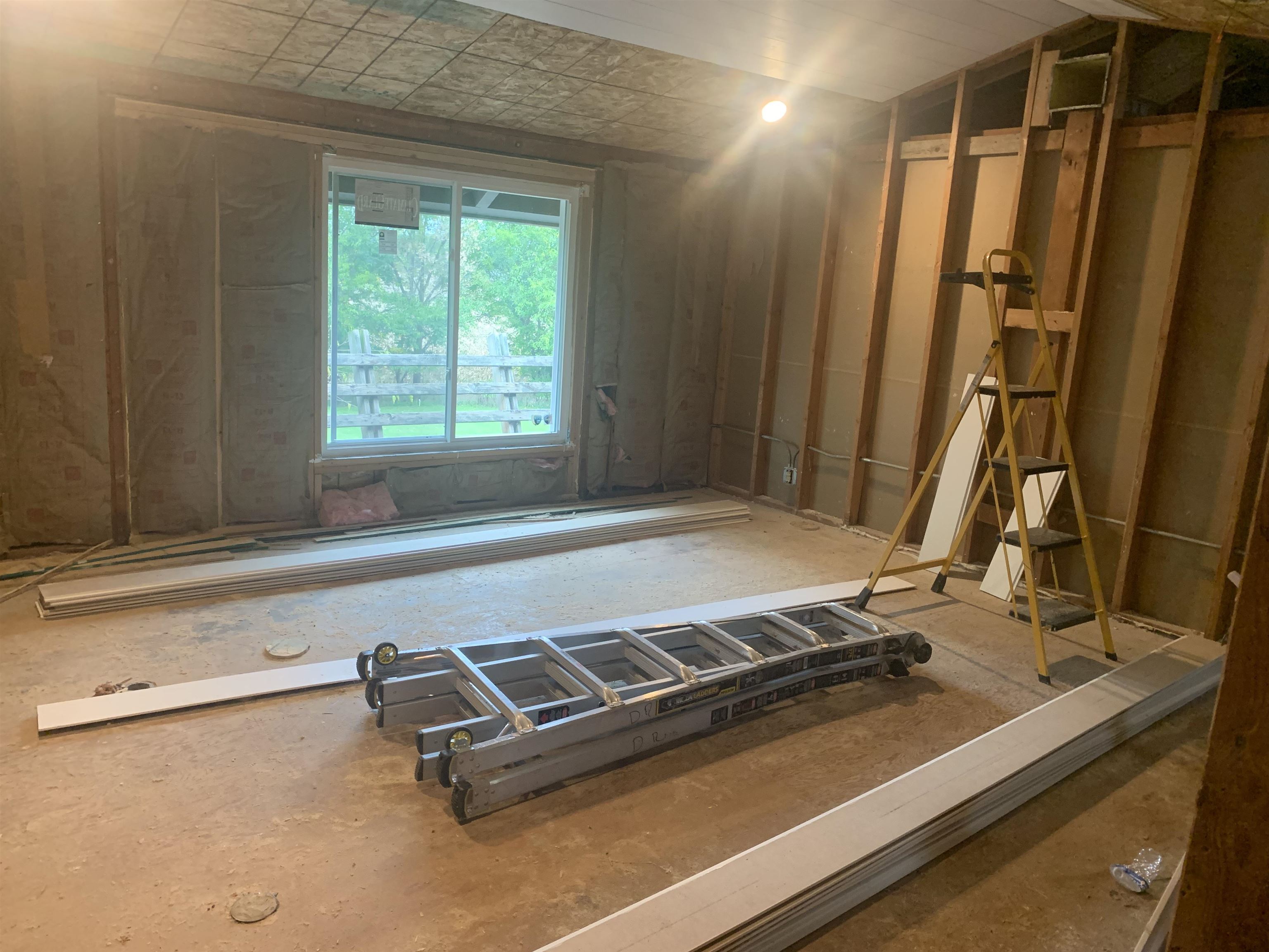 7037 Pomeroy Road Rockton, IL 61072 - Photo 28 of 35 a room with pool table and windows
