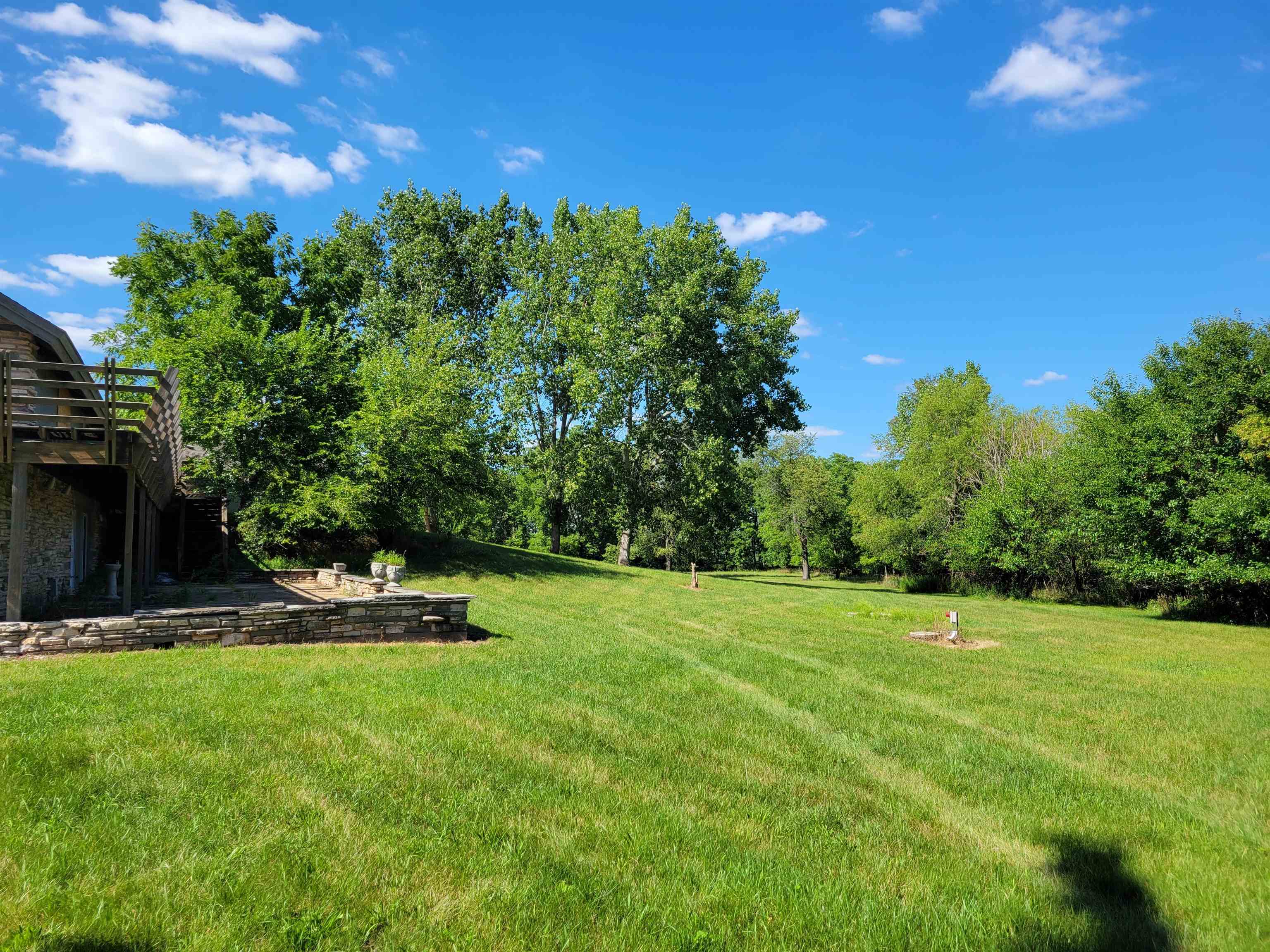 7037 Pomeroy Road Rockton, IL 61072 - Photo 5 of 35 a view of a outdoor space