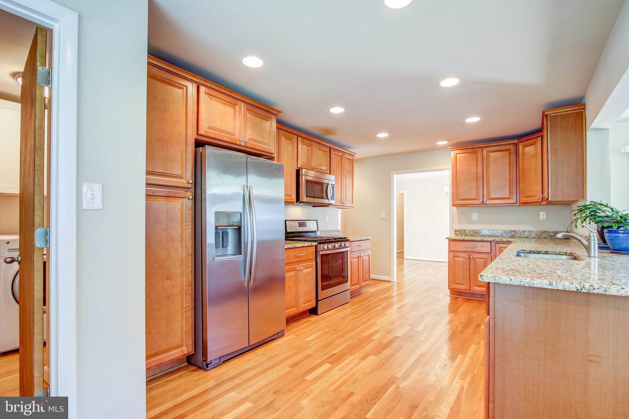 1700 Beaver Circle Reston, VA 20190 - Photo 16 of 36