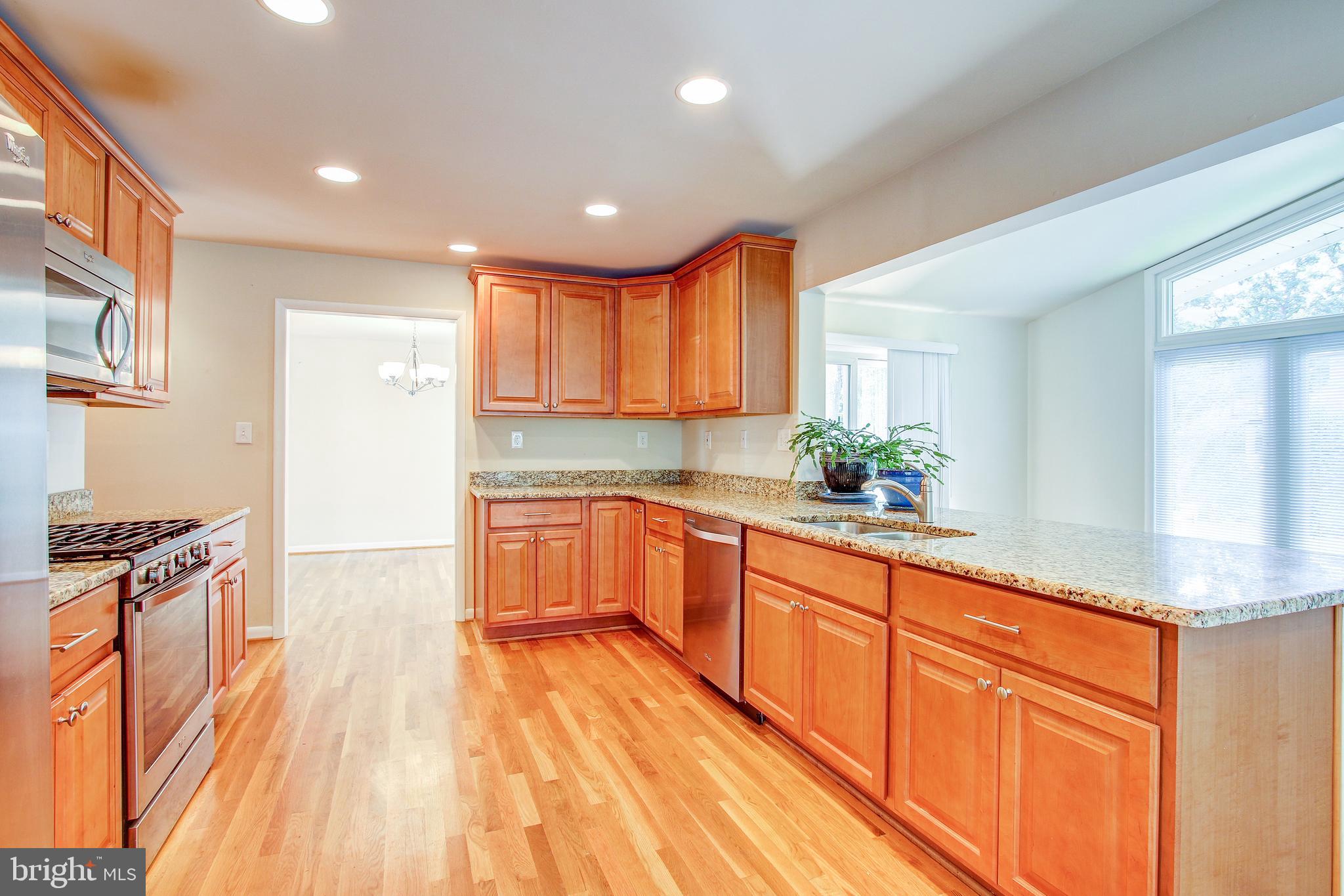 1700 Beaver Circle Reston, VA 20190 - Photo 17 of 36