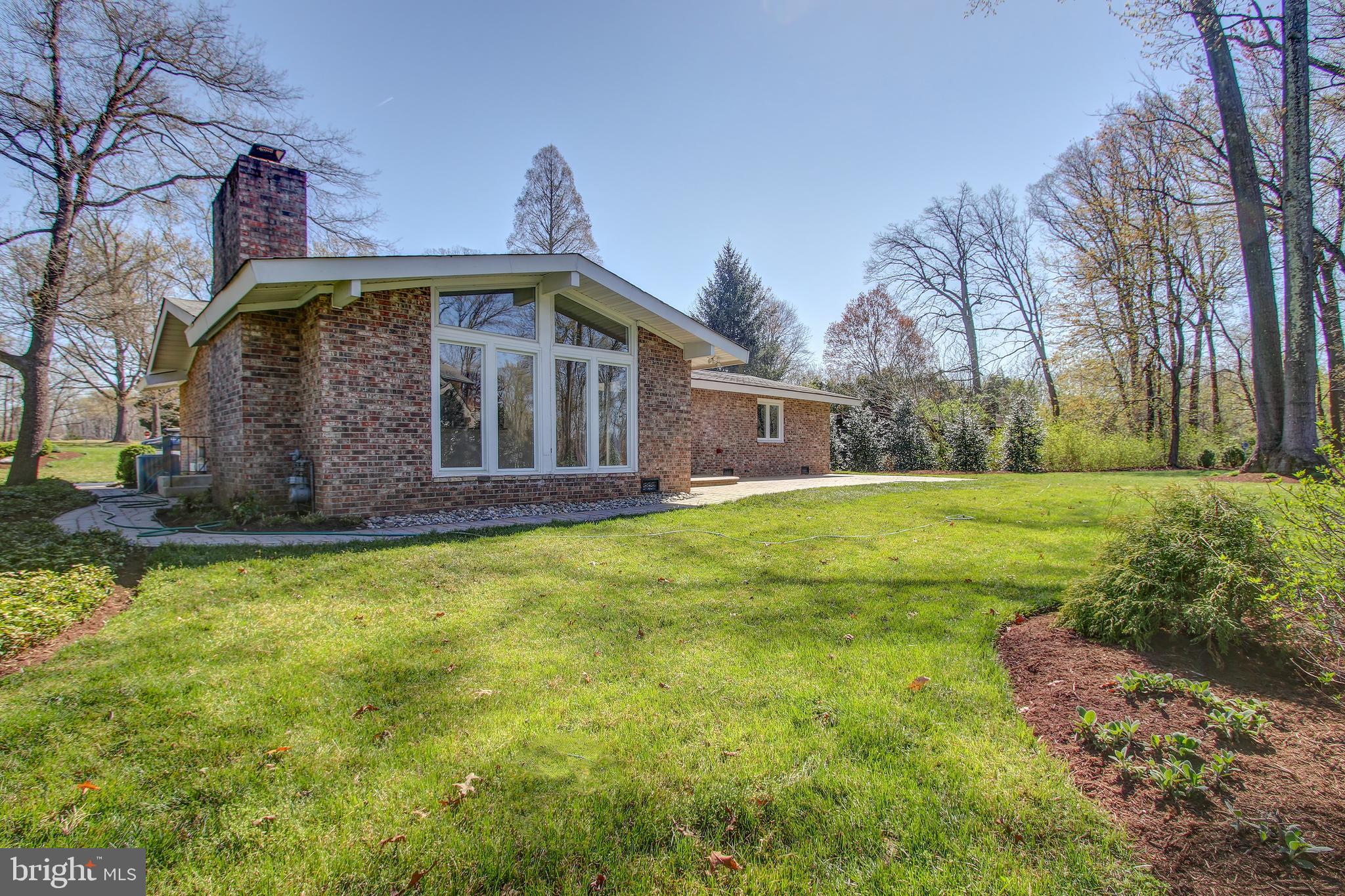 1700 Beaver Circle Reston, VA 20190 - Photo 33 of 36