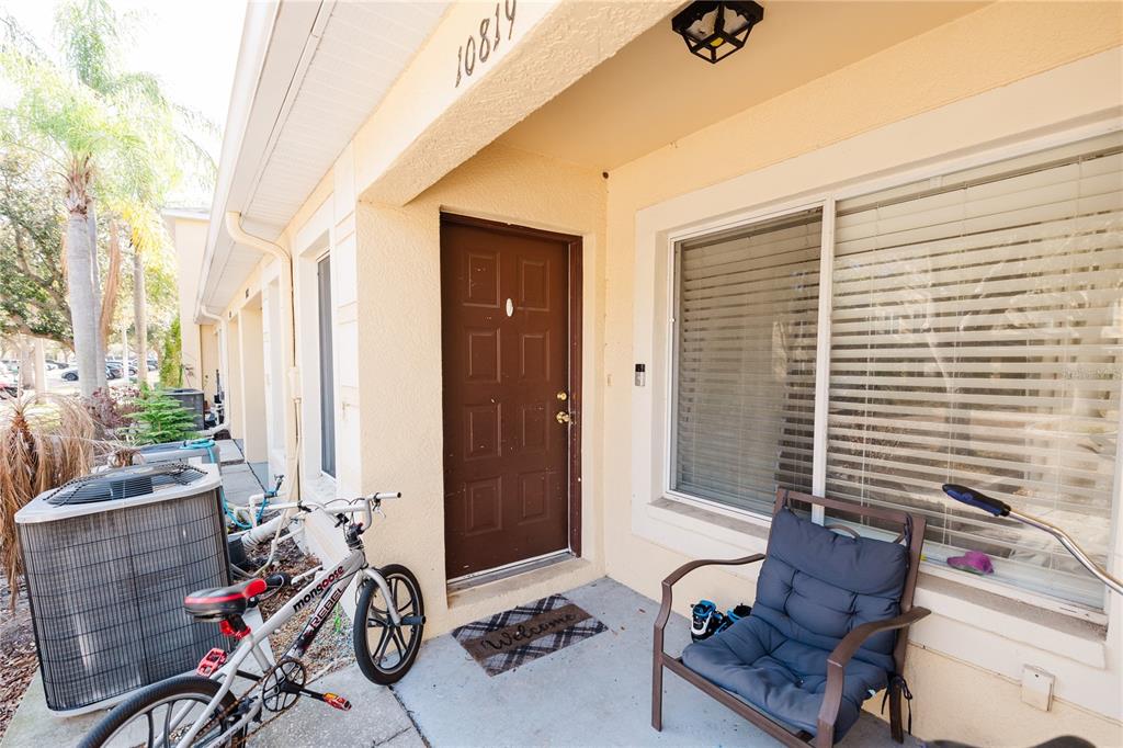 10819 Brickside Court Riverview, FL 33579 - Photo 3 of 22 a view of entryway with patio