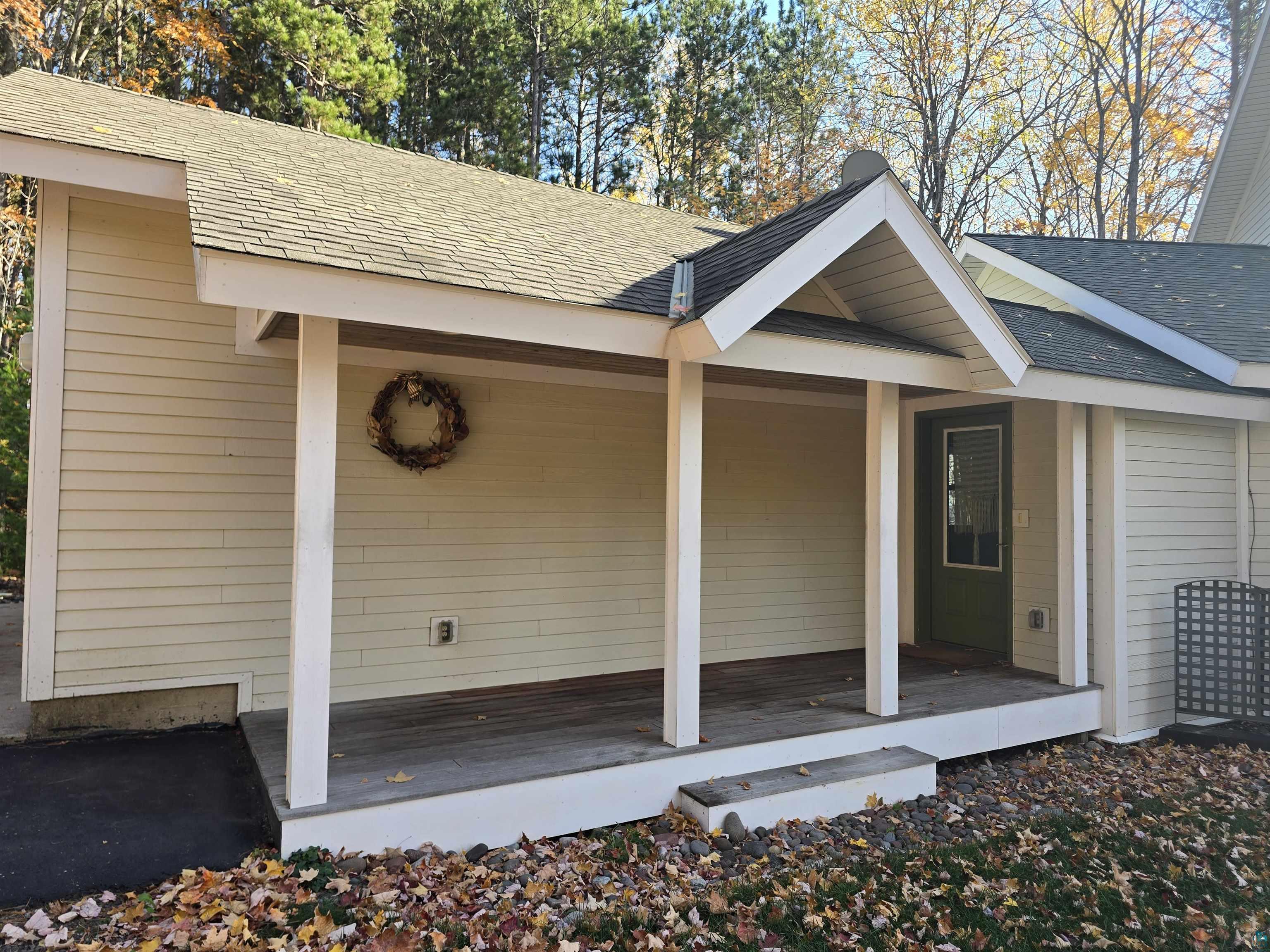 720 Rice Avenue Bayfield, WI 54814 - Photo 4 of 47 View of doorway to property