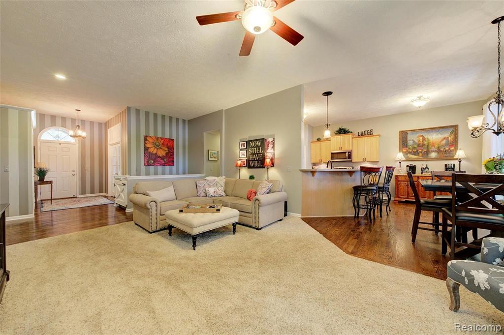 3100 Ridley Way Howell, MI 48843 - Photo 10 of 55