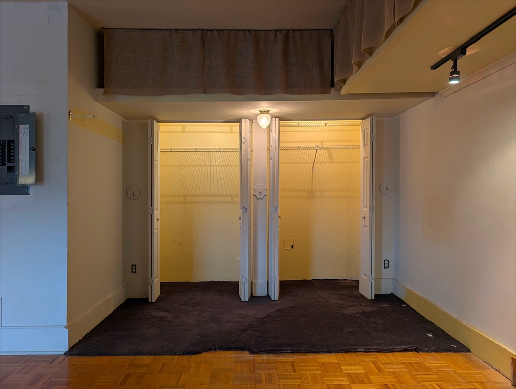 140 Chestnut Street, Unit 819 Springfield, MA 01103 - Photo 3 of 9