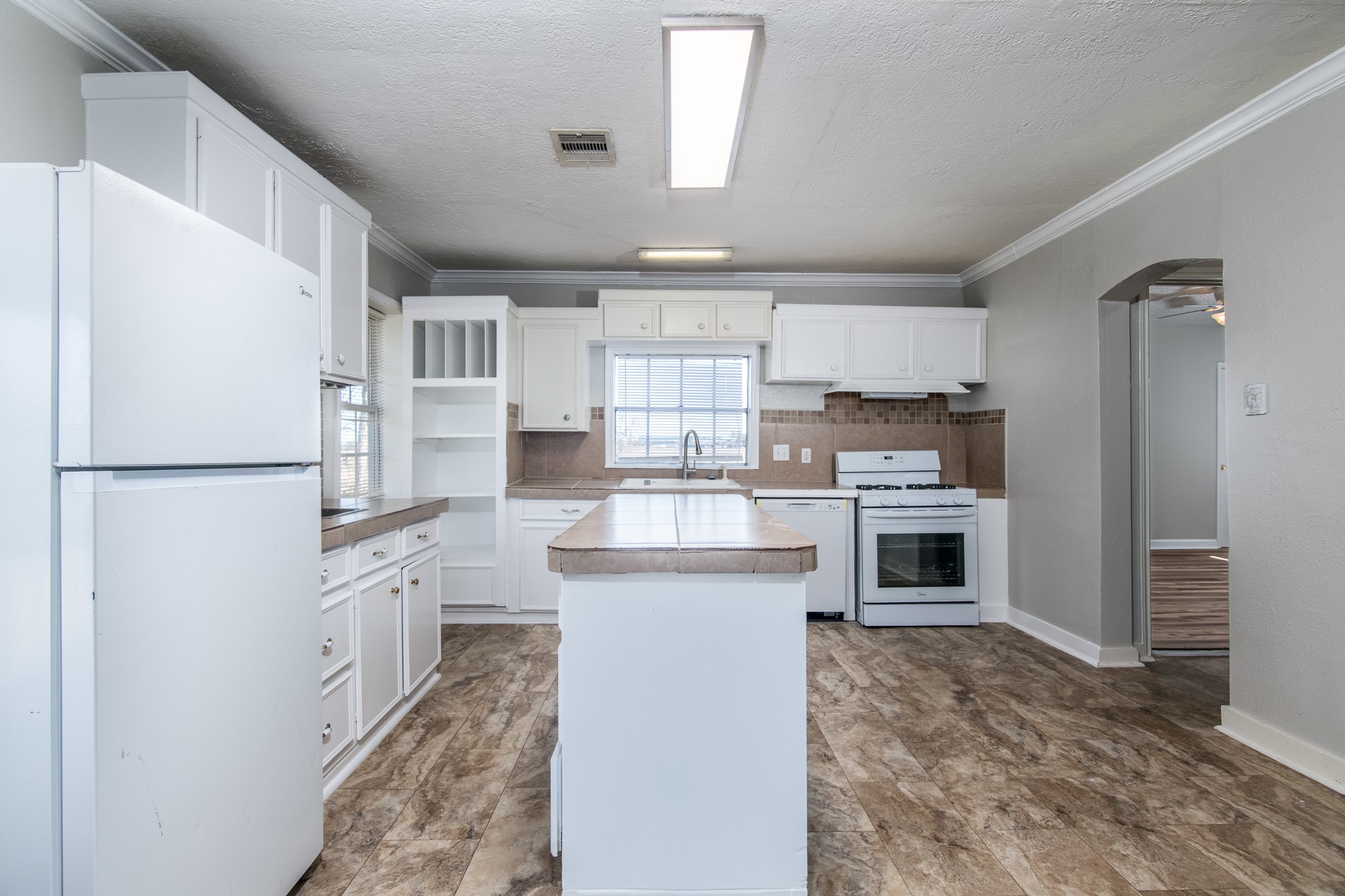 1007 East Main Street Tomball, TX 77375 - Photo 19 of 28