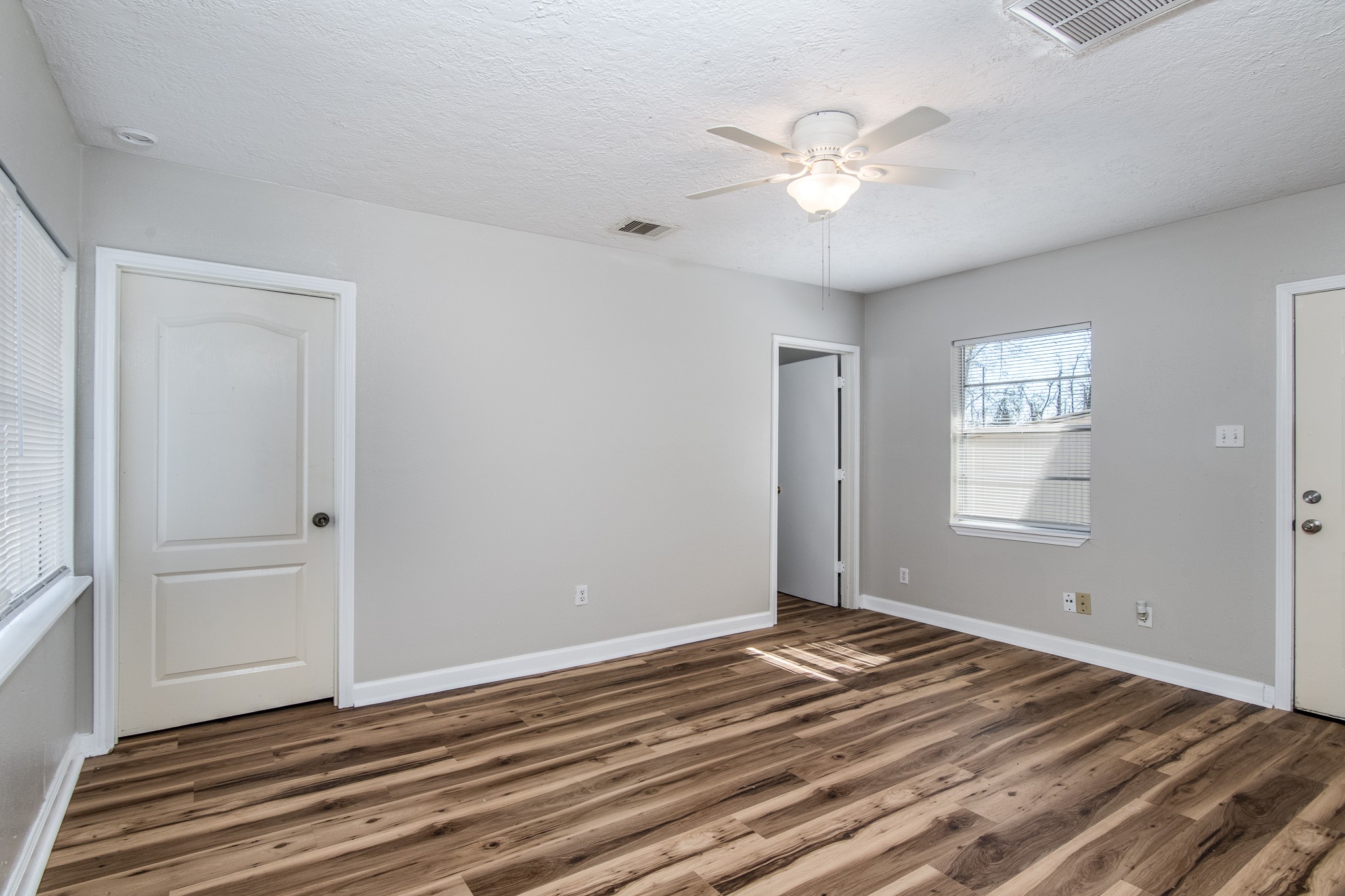 1007 East Main Street Tomball, TX 77375 - Photo 22 of 28