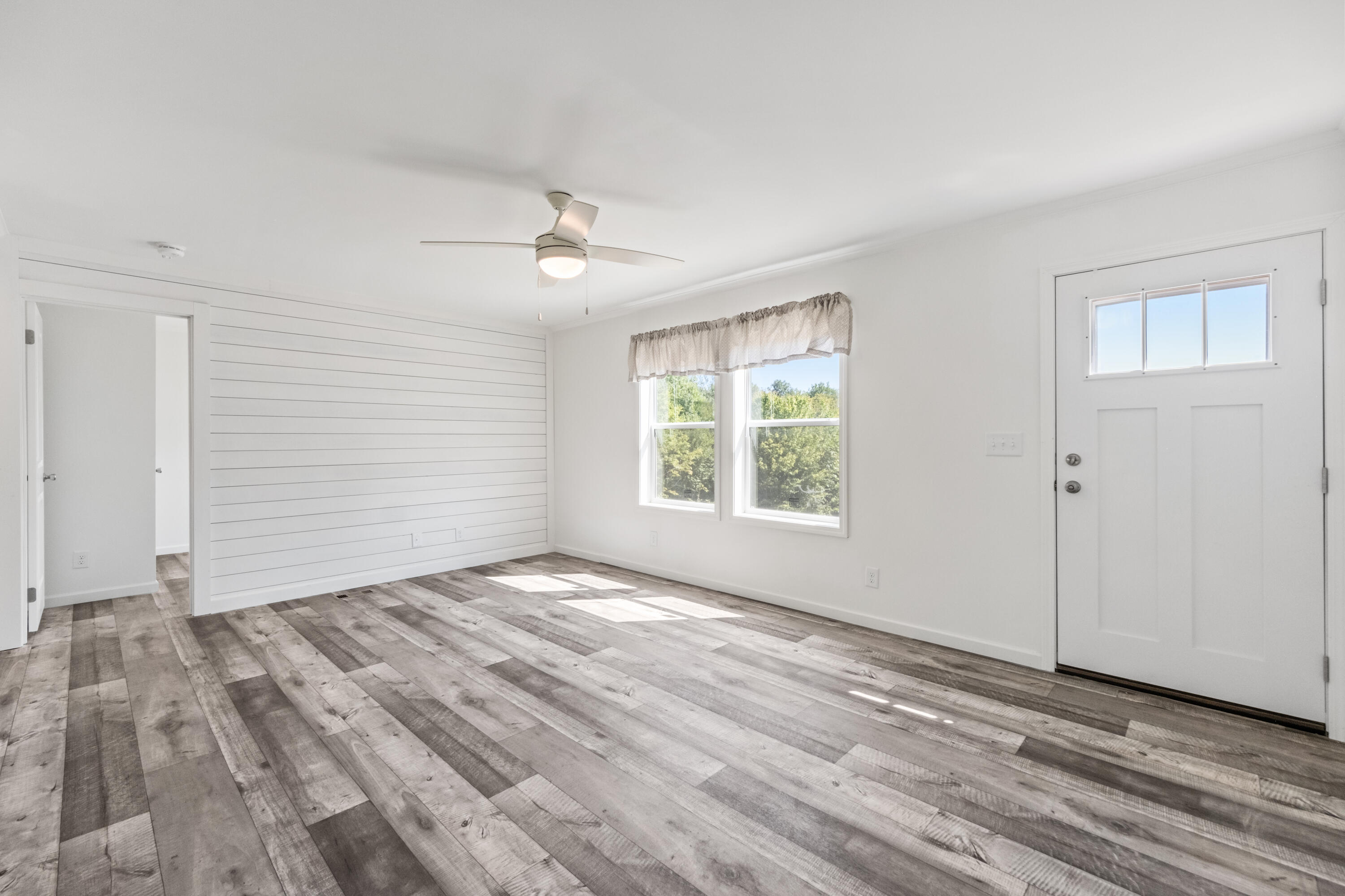125 Feyler Road Union, ME 04862 - Photo 13 of 35 Living room