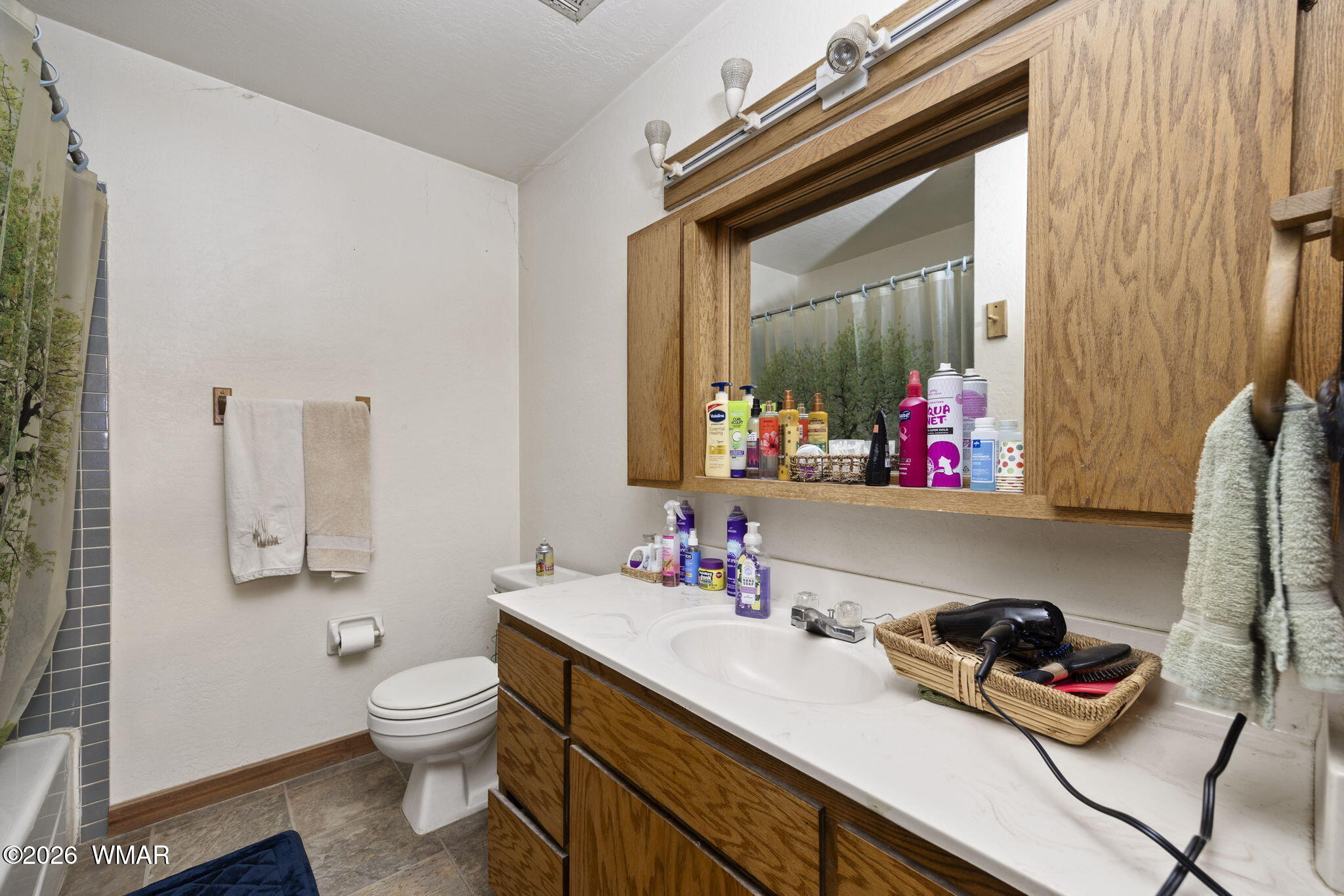 23 East E Cr Springerville, AZ 85938 - Photo 17 of 57 Hall Bath