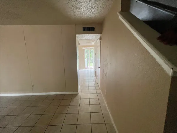 $950 | 702 Hargest Street, Unit 5, Prairie View, TX 77445