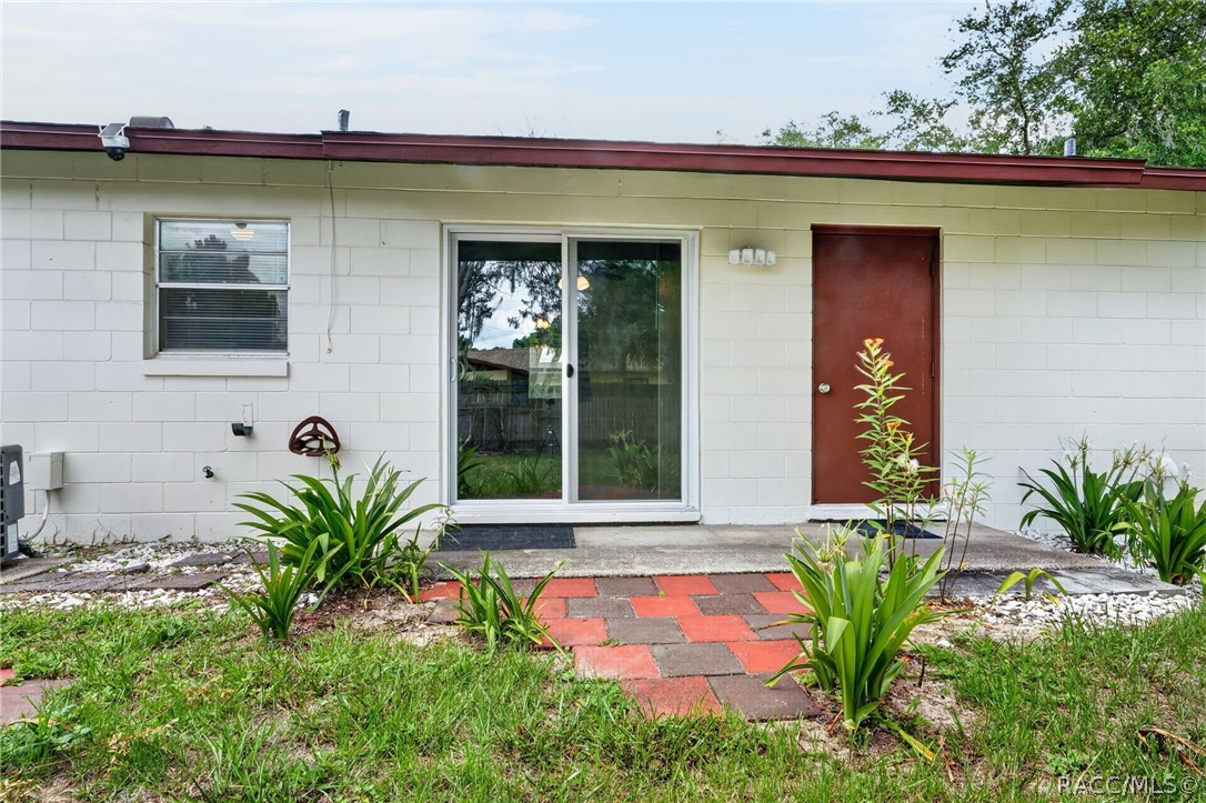 2319 South Tennyson Point Homosassa, FL 34448 - Photo 31 of 33