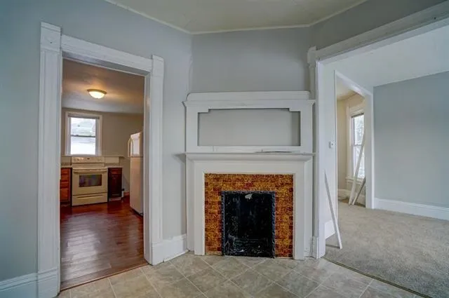 $2,175 | 1239 East Johnson Street, Madison, WI 53703