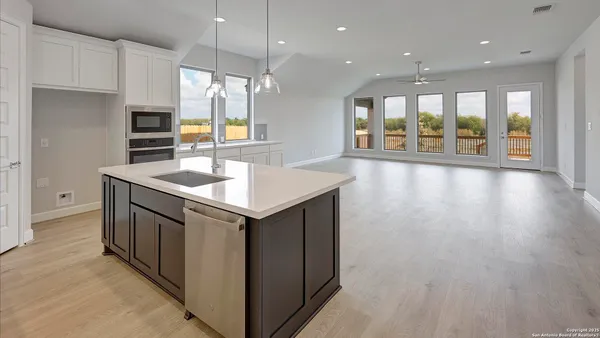 $549,900 | 175 Hillside Park, San Antonio, TX 78253