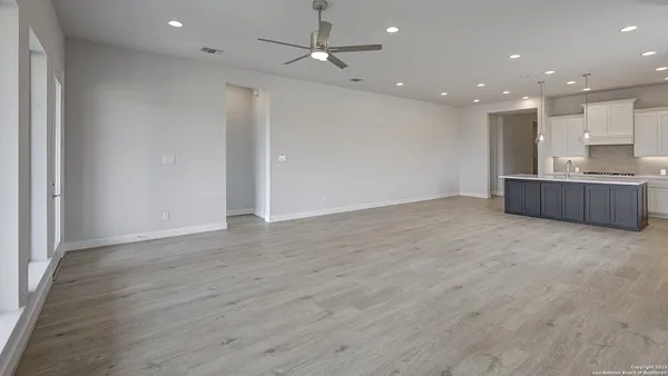 $549,900 | 175 Hillside Park, San Antonio, TX 78253