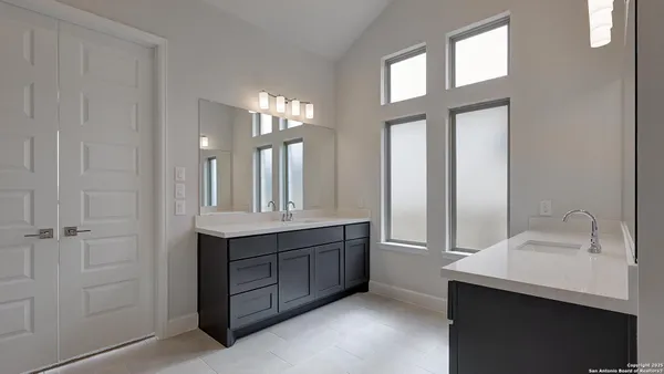 $549,900 | 175 Hillside Park, San Antonio, TX 78253