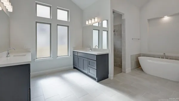 $549,900 | 175 Hillside Park, San Antonio, TX 78253