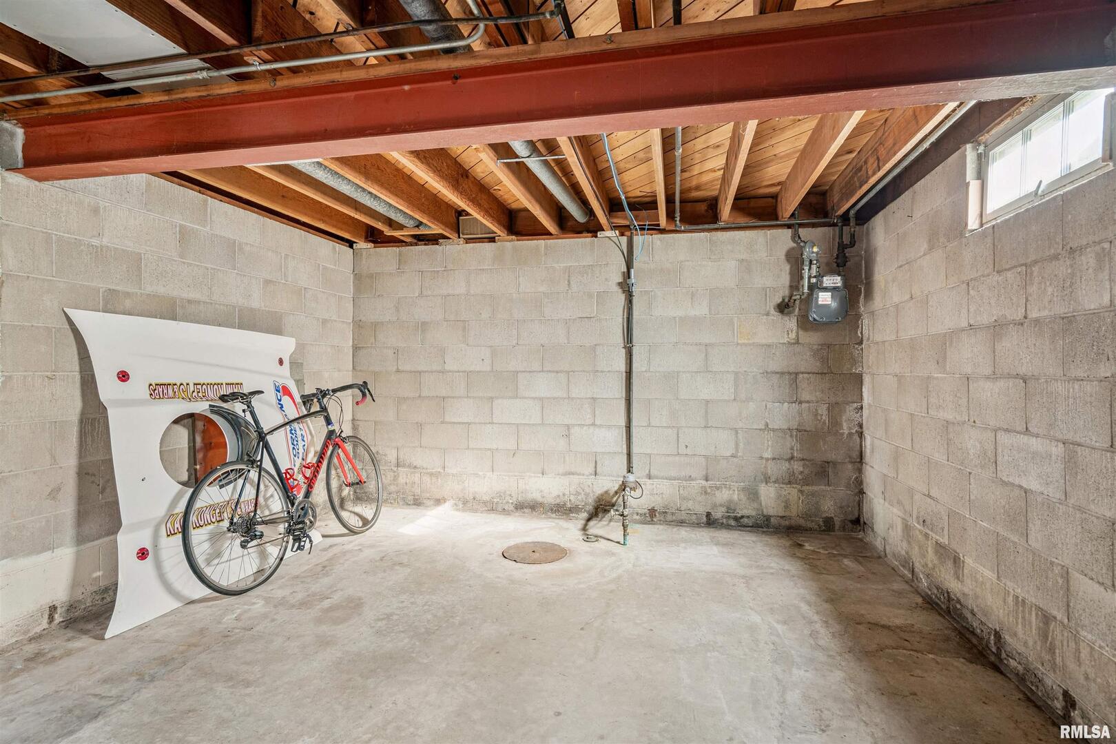 4132 Rodeo Road Davenport, IA 52806 - Photo 22 of 25