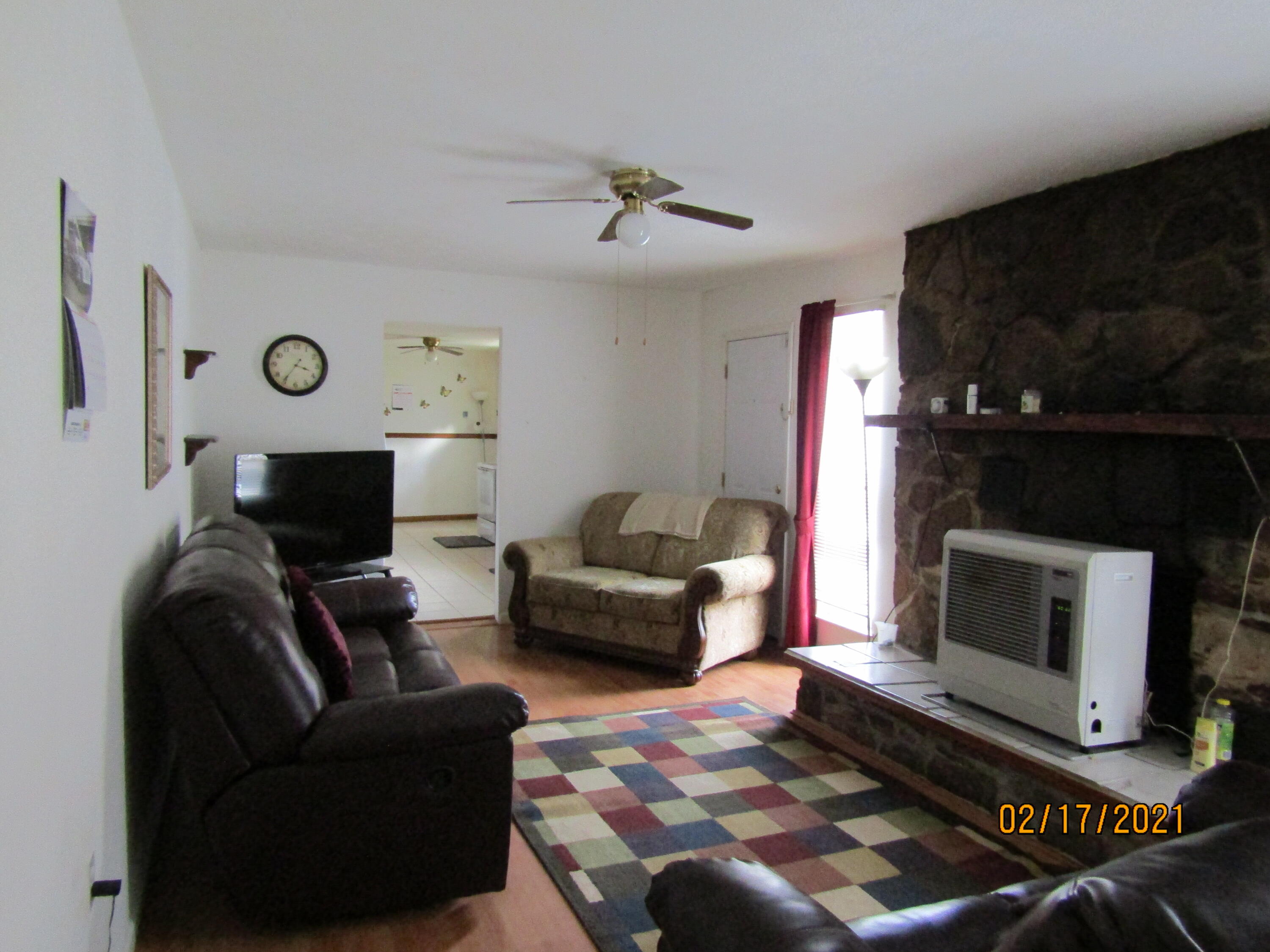 2189 Little Valley Road Tazewell, TN 37879 - Photo 2 of 21 IMG_1838