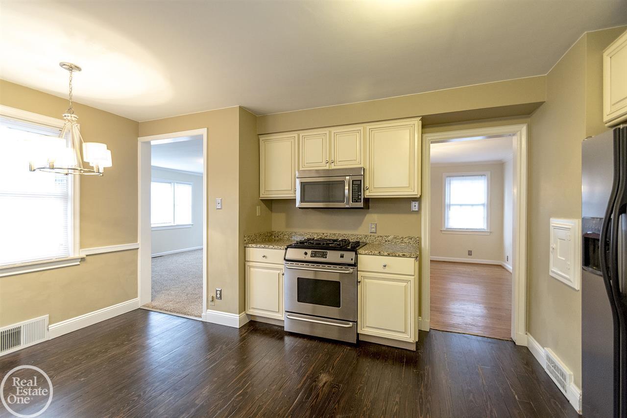 429 Moran Road Grosse Pointe Farms, MI 48236 - Photo 20 of 60