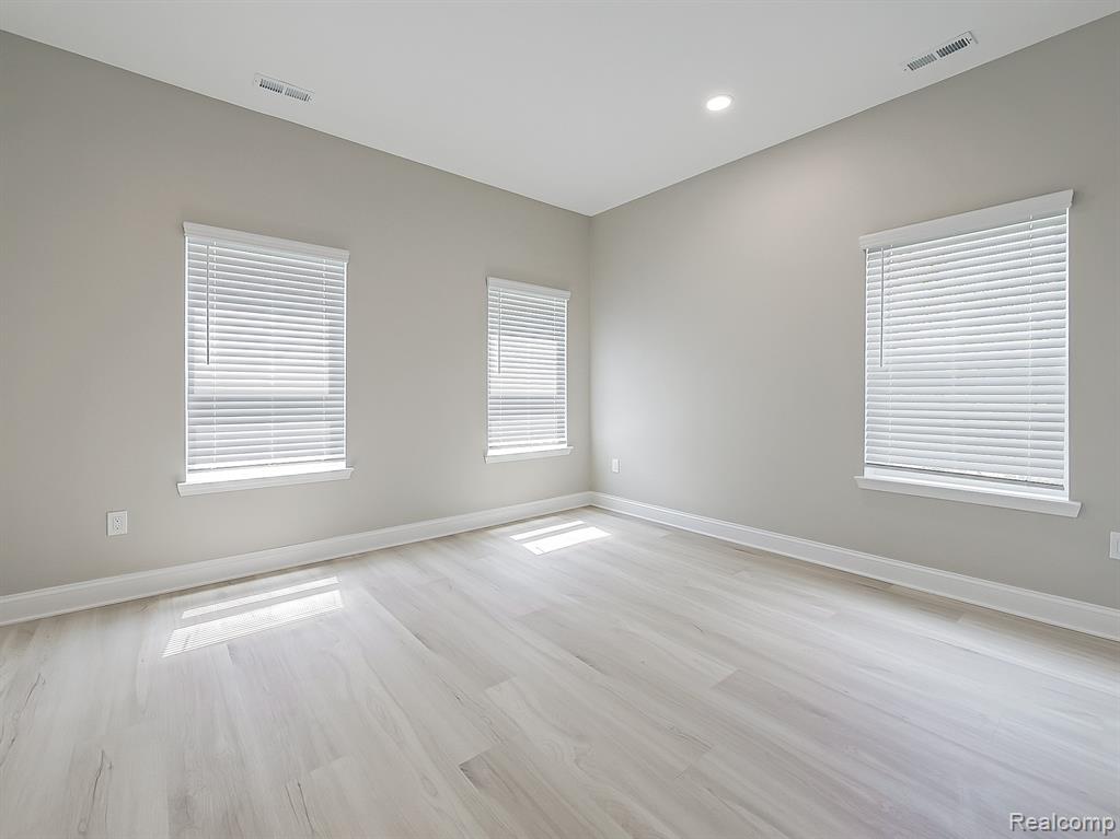 31480 Warren Road, Unit 304 Westland, MI 48185 - Photo 8 of 20