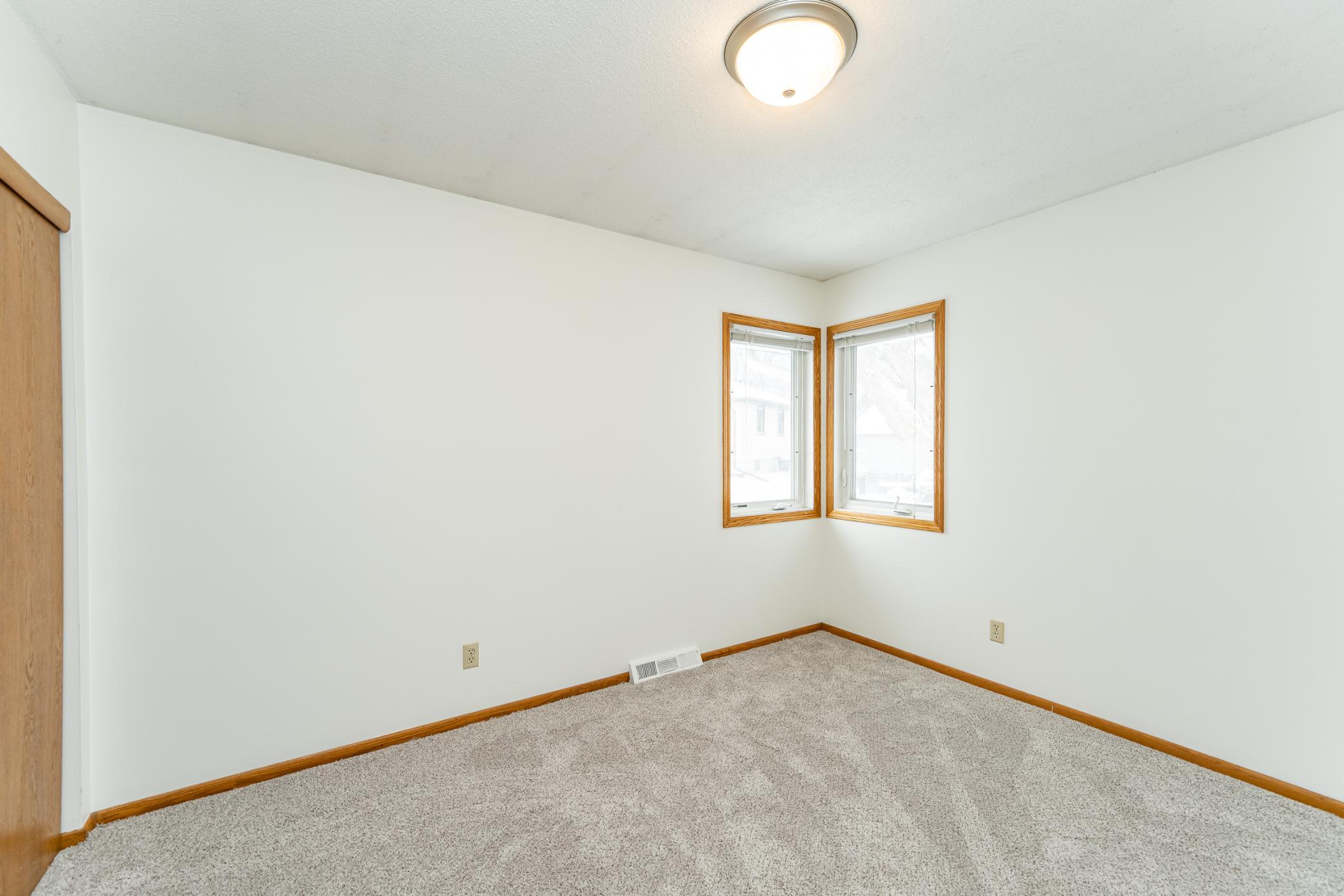 2327 14th Avenue Northwest Rochester, MN 55901 - Photo 13 of 22