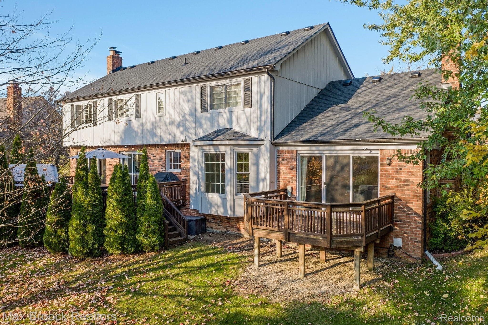 3125 Summit Ridge Drive Rochester, MI 48306 - Photo 36 of 46 41-web-or-mls-3125 Summit Ridge Rochester Hills0035.jpg
