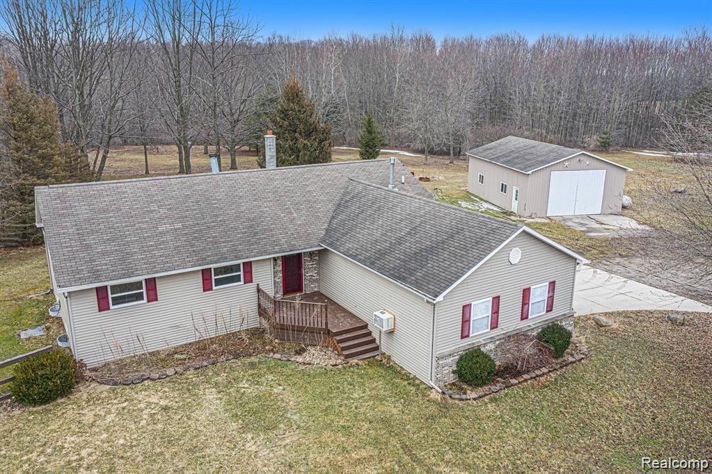 8292 Cork Road Avoca, MI 48006 - Photo 33 of 38 DJI_0376.jpg