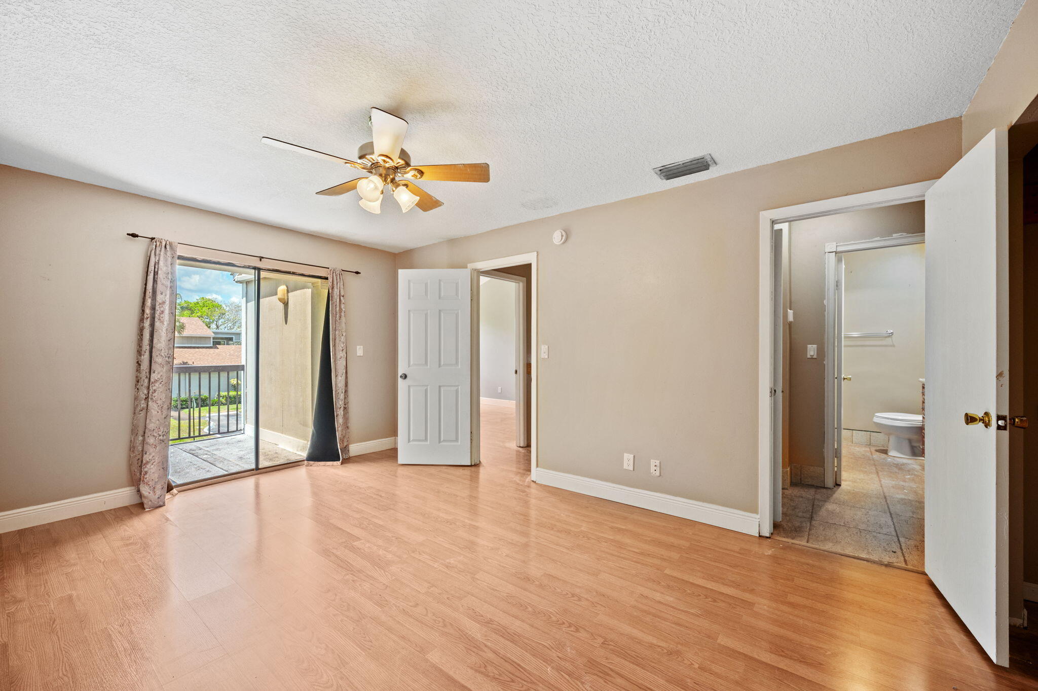 620 Commodore Drive Plantation, FL 33325 - Photo 15 of 36 19-web-or-mls-620-commodore-dr