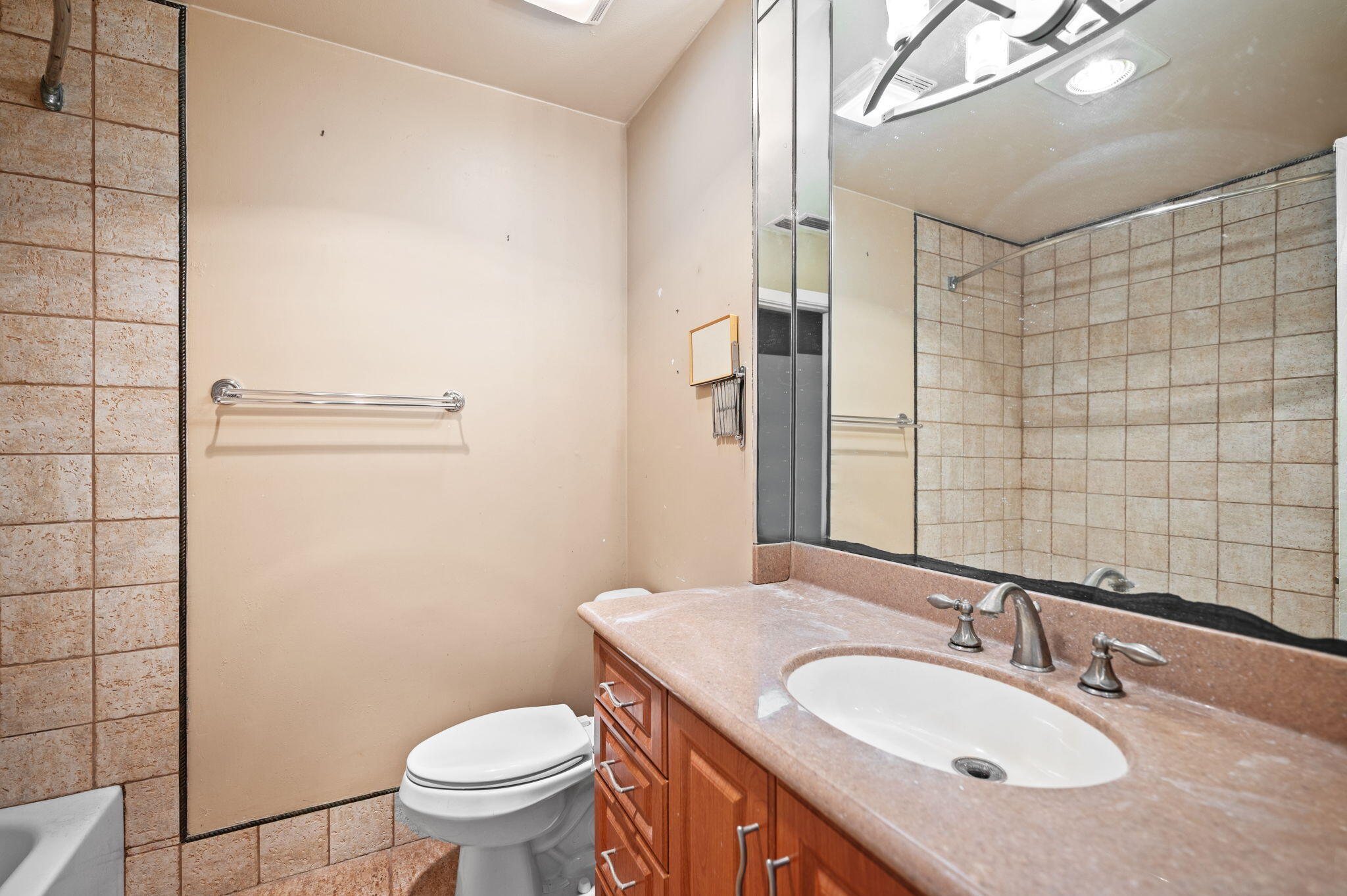 620 Commodore Drive Plantation, FL 33325 - Photo 18 of 36 22-web-or-mls-620-commodore-dr