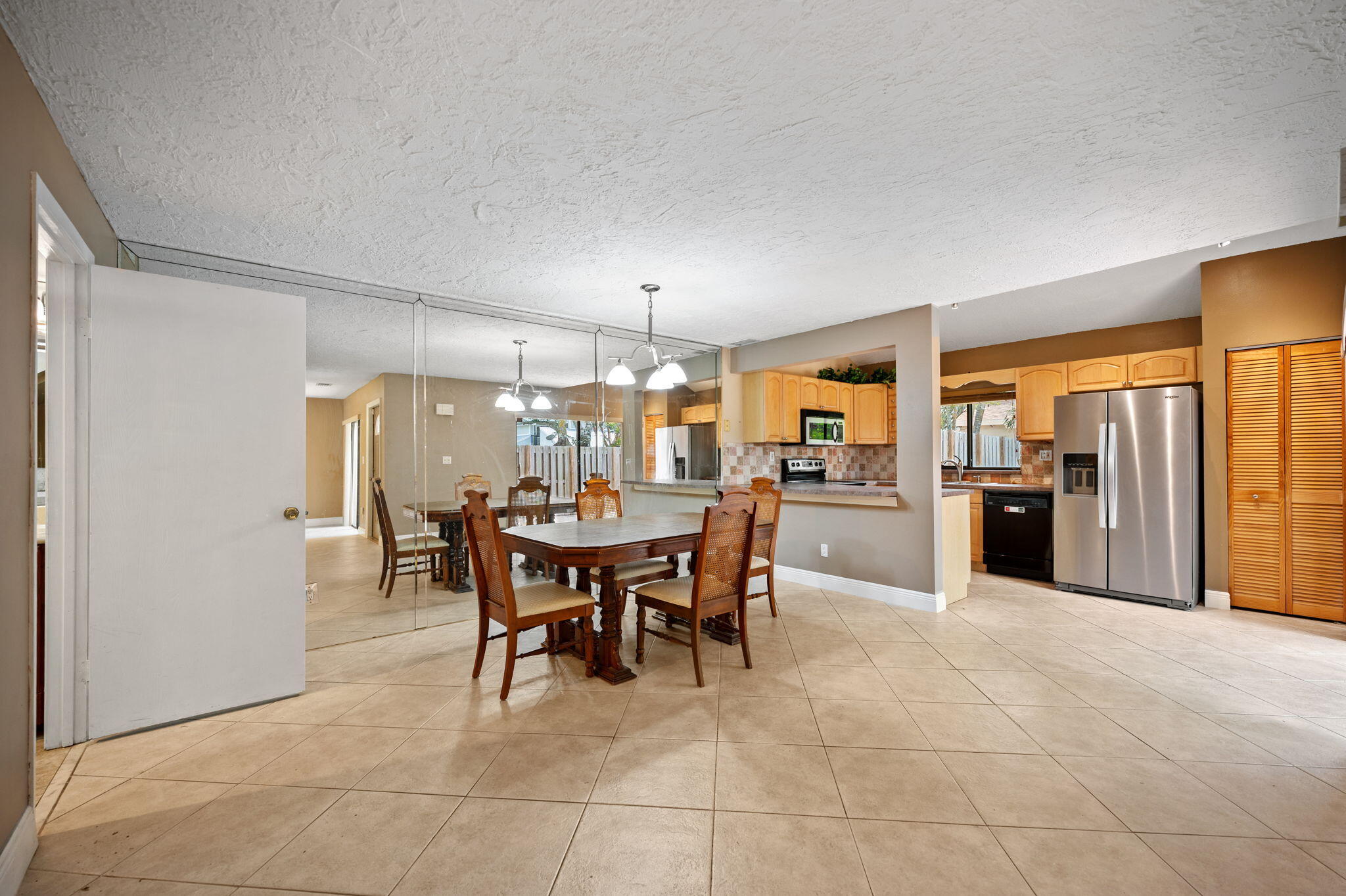 620 Commodore Drive Plantation, FL 33325 - Photo 7 of 36 12-web-or-mls-620-commodore-dr