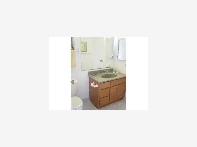 1111 Reed Avenue, Unit D Sunnyvale, CA 94086 - Photo 6 of 7 Gallery Image 6