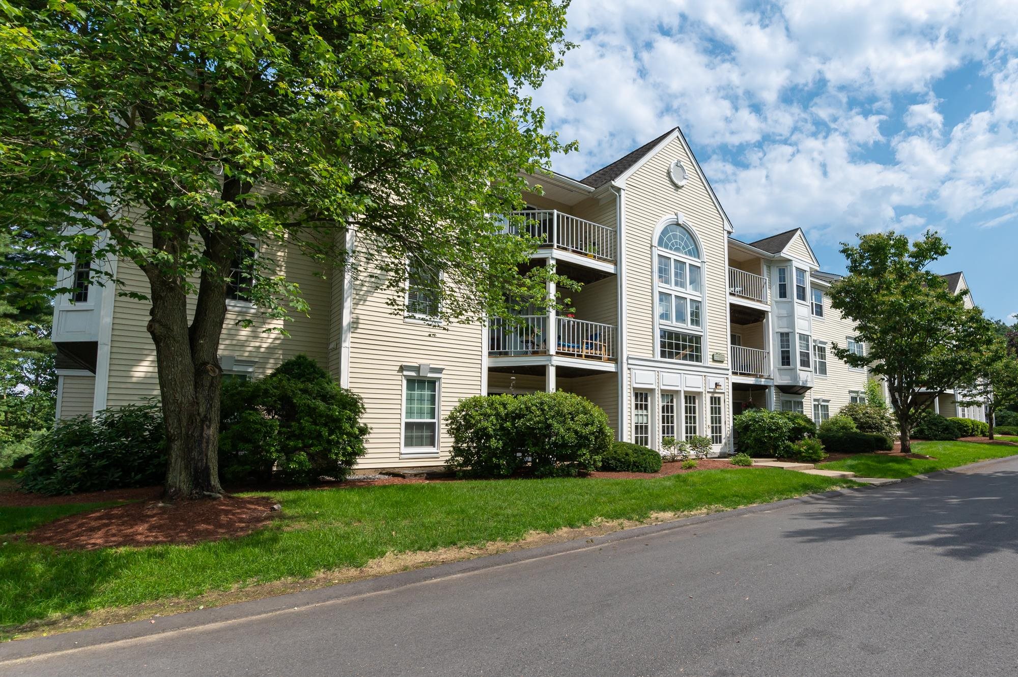 3 Galloway Road, Unit 6 Merrimack, NH 03054 - Photo 3 of 36