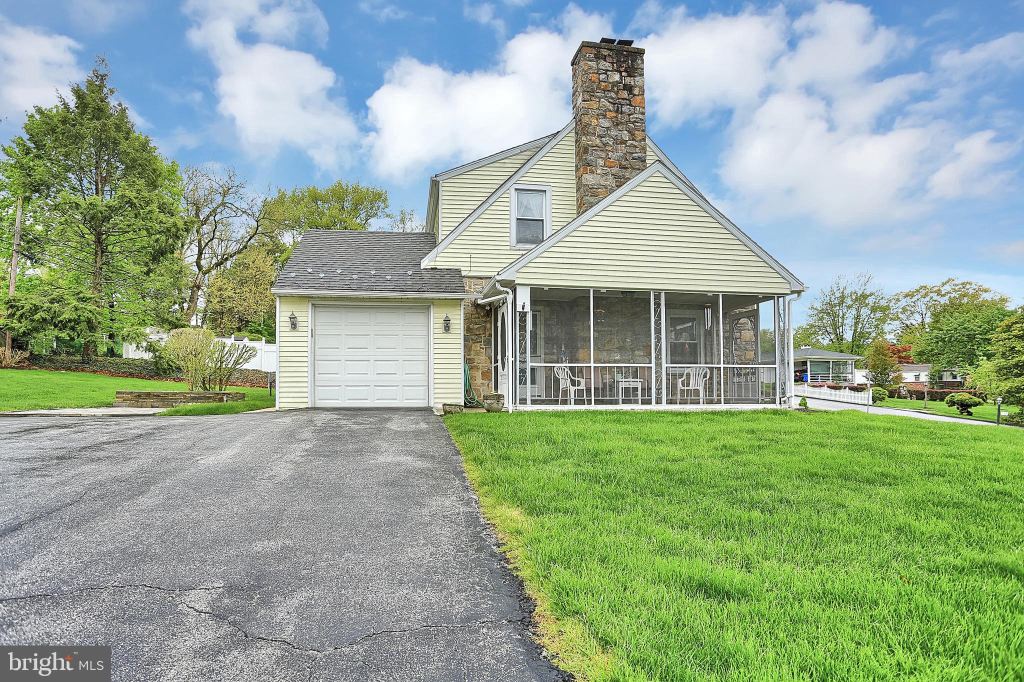 152 Highland Road York, PA 17403 - Photo 3 of 34 Gallery Image 3