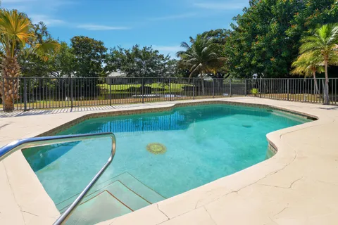 $590,000 | 9774 Lancaster Place, Boca Raton, FL 33434