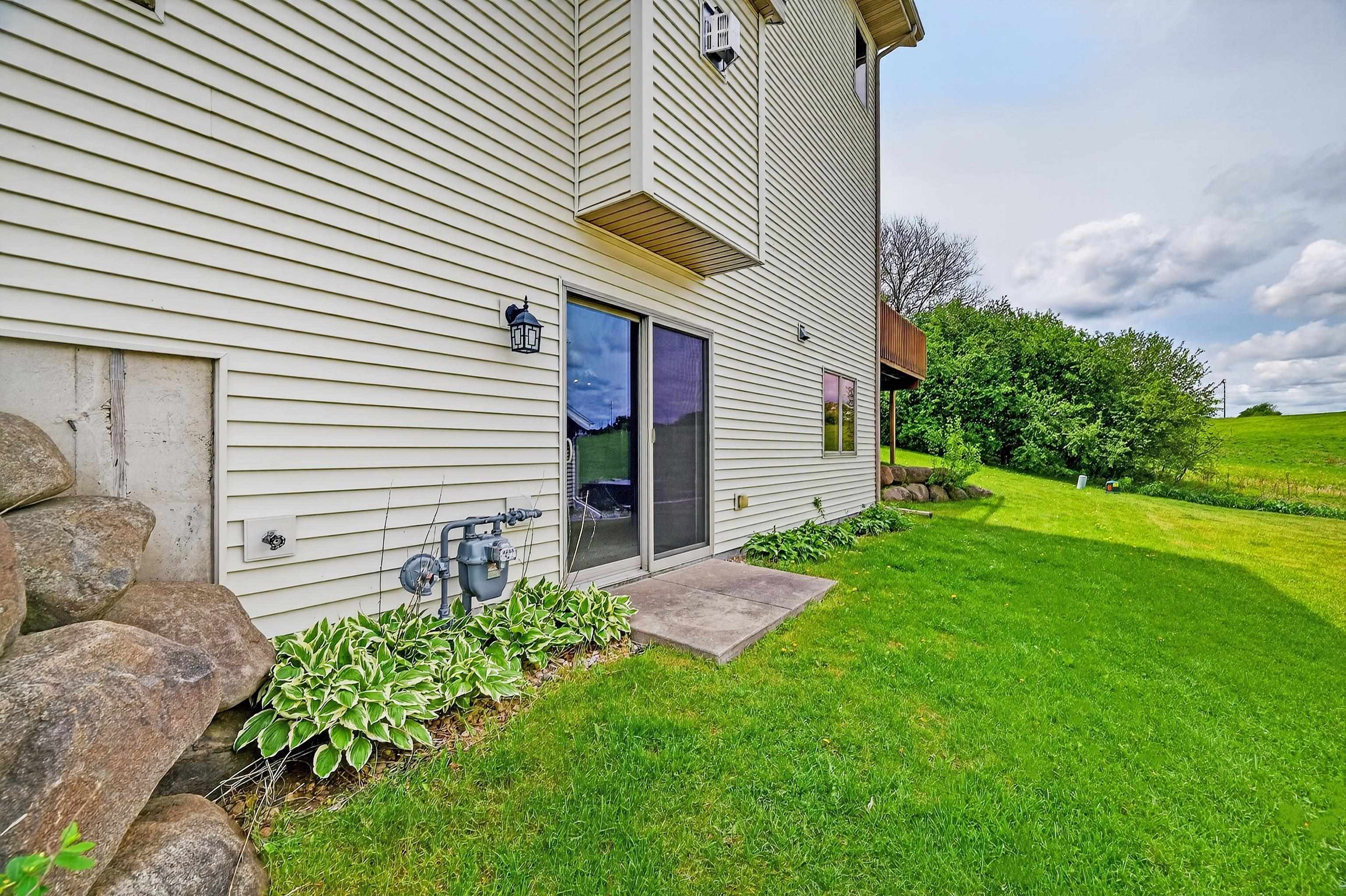 705 Stonefield Way Mount Horeb, WI 53572 - Photo 41 of 44