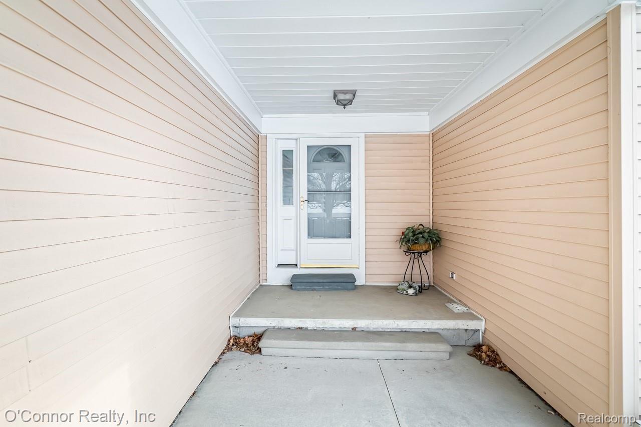 851 Range Road Marysville, MI 48040 - Photo 4 of 24 851 Range-4.jpg