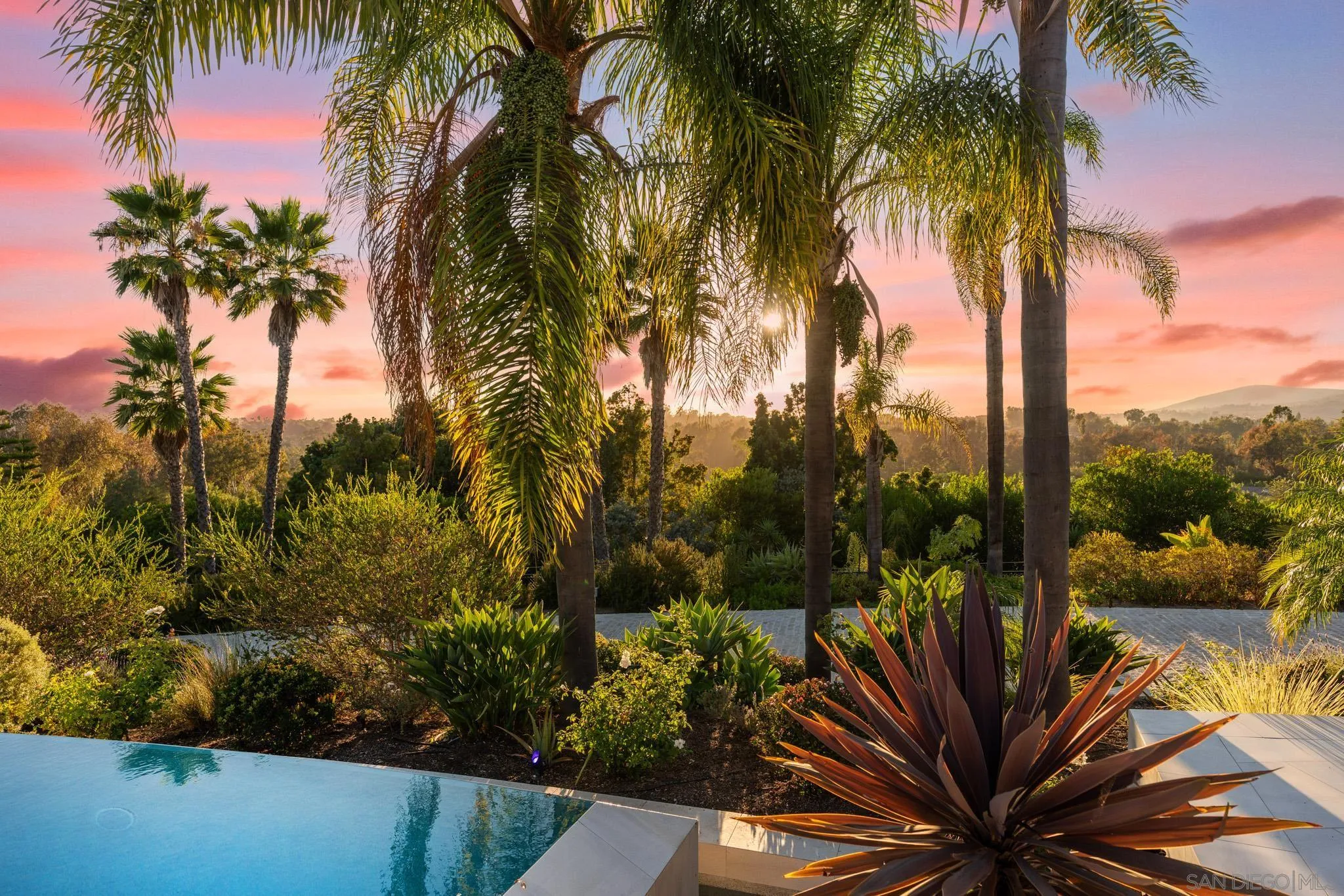 7150 Via Del Charro Rancho Santa Fe, CA 92067 - Photo 11 of 75
