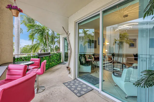 $4,750 | 975 Northwest Flagler Avenue, Unit 207, Stuart, FL 34994