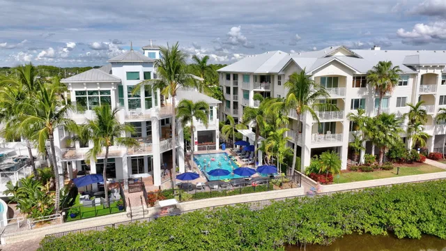 $4,750 | 975 Northwest Flagler Avenue, Unit 207, Stuart, FL 34994